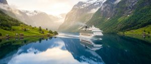 Croisière dans les fjords de Norvège : paysages, périodes idéales et conseils pratiques