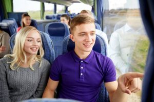 Organiser un transport de groupe à Genève : options et conseils pratiques
